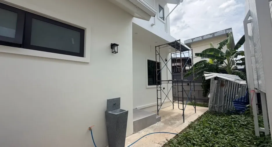 For rent 4 ベッドルーム house in Bang Sue, Bangkok