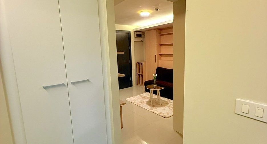 For sale studio condo in Wang Thonglang, Bangkok