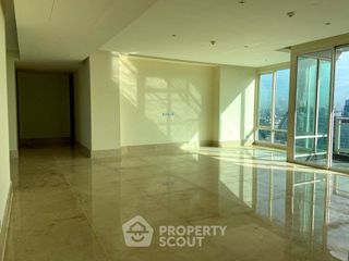 For sale 3 bedrooms condo in Sathon, Bangkok