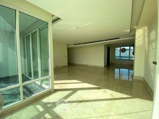 For sale 3 bedrooms condo in Sathon, Bangkok