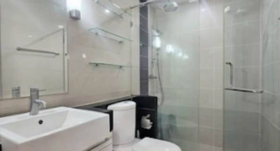 Продажа 2 спальни кондо в Ратчатхещи, Бангкок