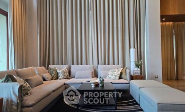 For rent 3 bedrooms condo in Khlong Toei, Bangkok