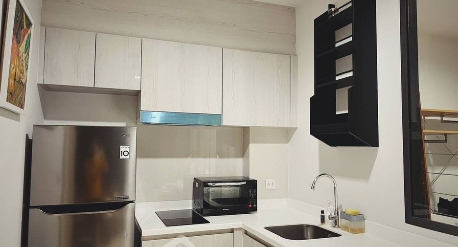Wohnung zur Miete mit 1 Zimmer in Pathum Wan, Bangkok