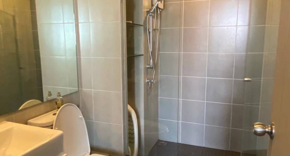 For rent 2 bedrooms condo in Bang Na, Bangkok