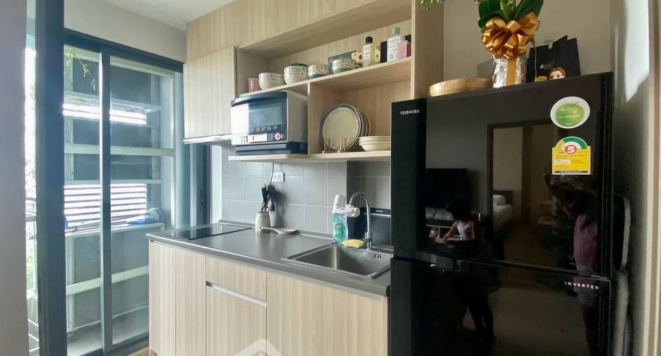 For rent 2 bedrooms condo in Bang Na, Bangkok