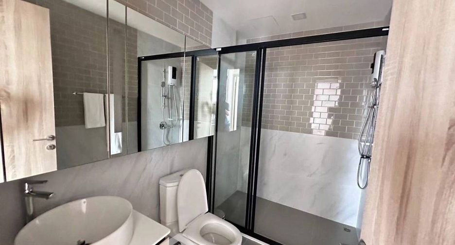 For rent 2 bedrooms condo in Ratchathewi, Bangkok