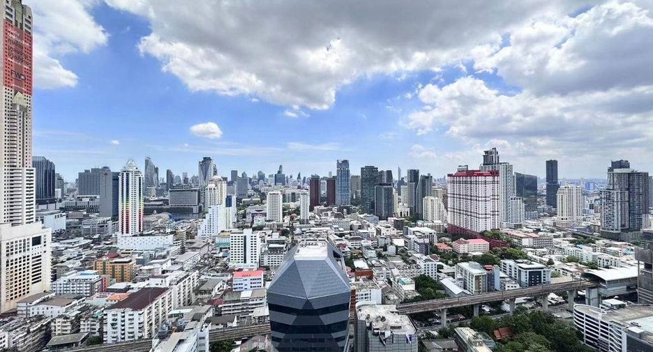 For rent 2 bedrooms condo in Ratchathewi, Bangkok