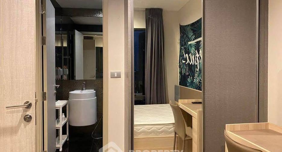 Condo en alquiler de 1 habitaciones en Khlong Toei, Bangkok