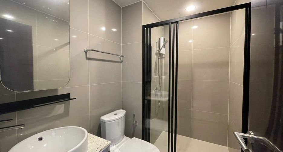Condo en alquiler de 2 habitaciones en Huai Khwang, Bangkok