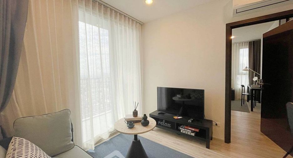 Condo en alquiler de 2 habitaciones en Huai Khwang, Bangkok