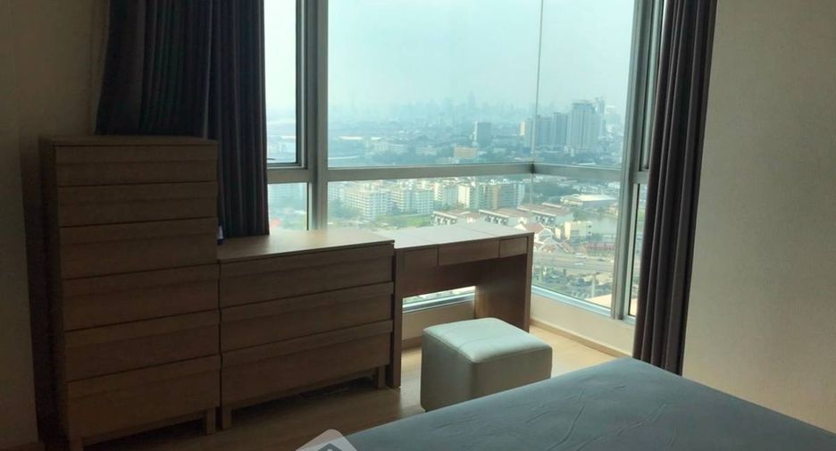 For rent 2 bedrooms condo in Phra Khanong, Bangkok