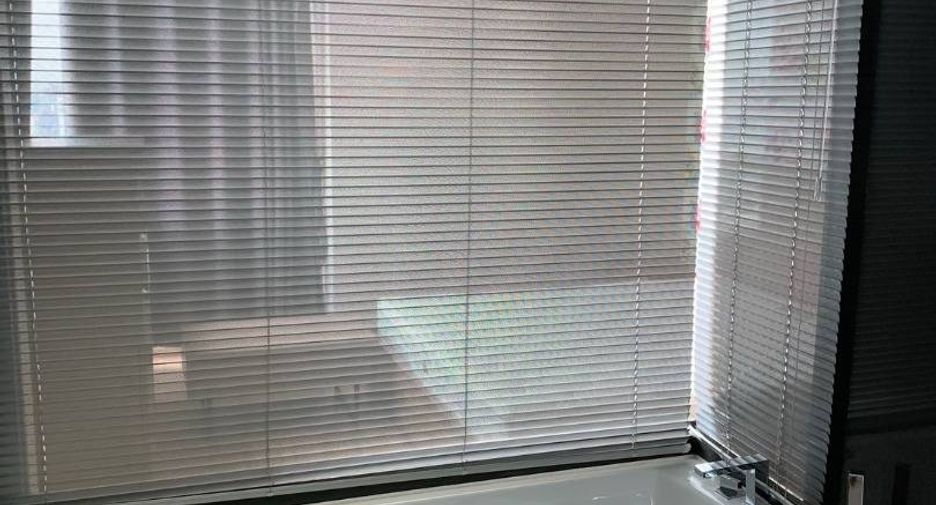 For rent 2 bedrooms condo in Phra Khanong, Bangkok