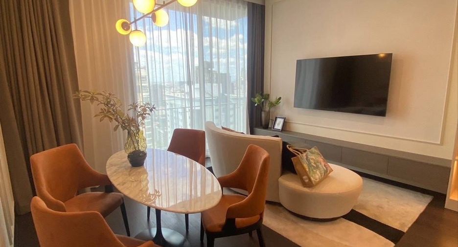 For rent 2 bedrooms condo in Khlong Toei, Bangkok
