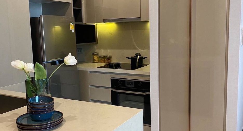 For rent 2 bedrooms condo in Khlong Toei, Bangkok