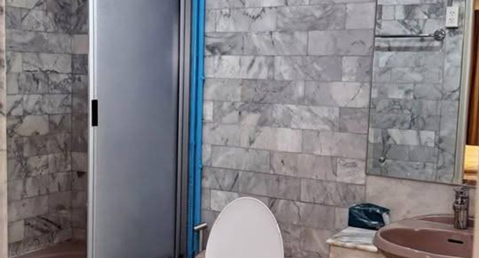 For sale 1 bed condo in Sathon, Bangkok