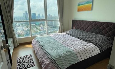 Condo en venta de 2 habitaciones en Yan Nawa, Bangkok