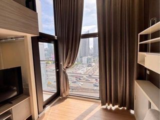 For sale 1 bed condo in Ratchathewi, Bangkok