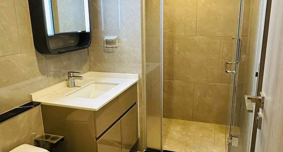 Wohnung zur Miete und zum Kauf mit 1 Zimmer in Huai Khwang, Bangkok