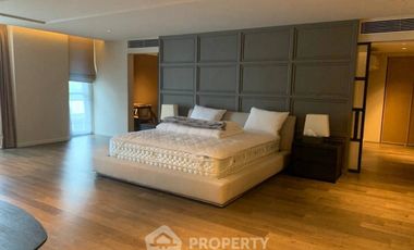 Wohnung zur Miete und zum Kauf mit 3 Zimmer in Watthana, Bangkok