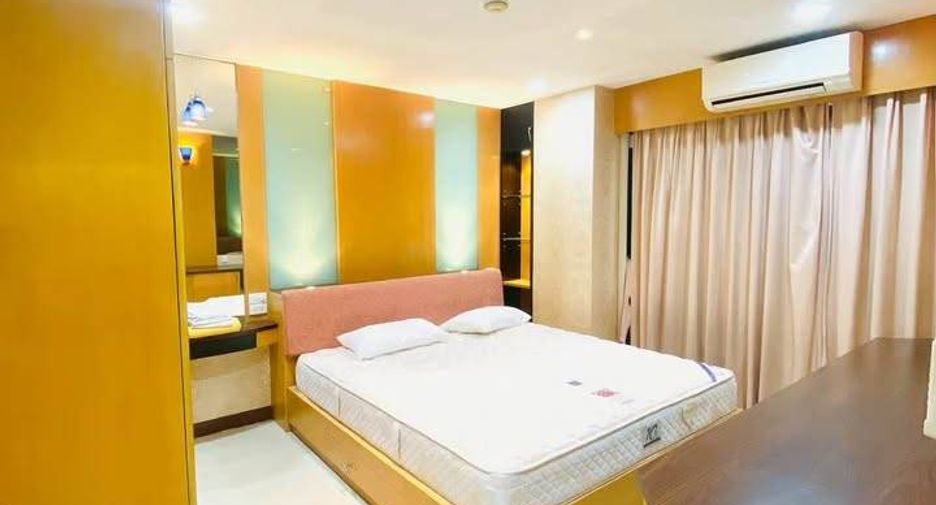 À vendre 2 chambres condo à Bang Rak, Bangkok