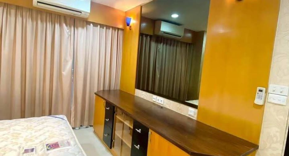 À vendre 2 chambres condo à Bang Rak, Bangkok
