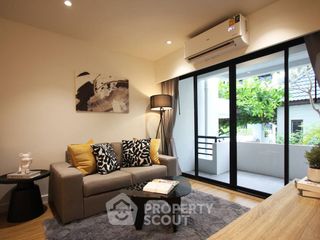 Condo en venta de 2 habitaciones en Phra Khanong, Bangkok