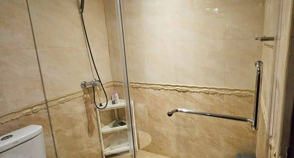 For sale 2 bedrooms condo in Sathon, Bangkok