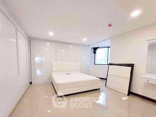 À vendre 3 chambres condo à Khlong Toei, Bangkok