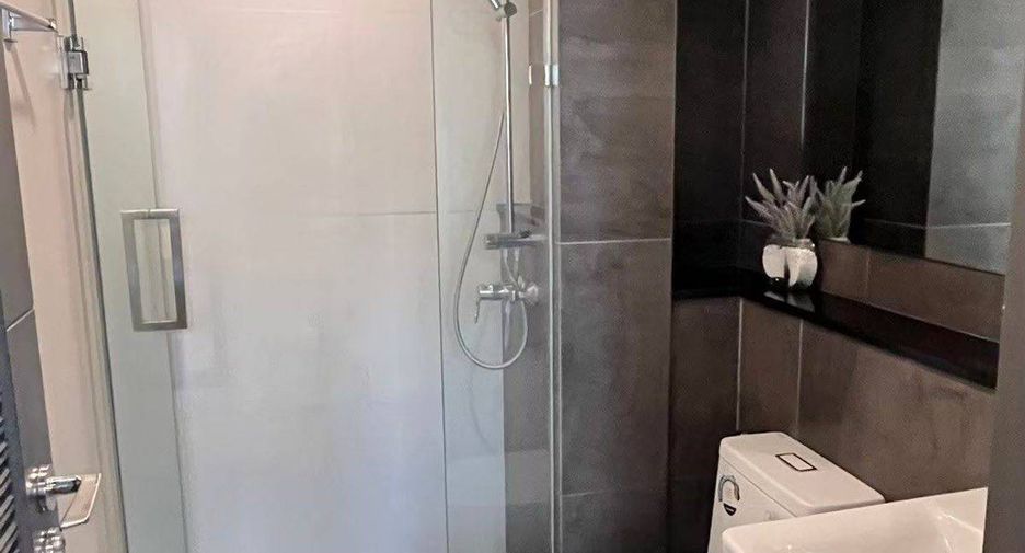 À vendre 1 chambre condo à Bang Phlat, Bangkok