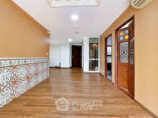 For sale 1 bed condo in Sathon, Bangkok