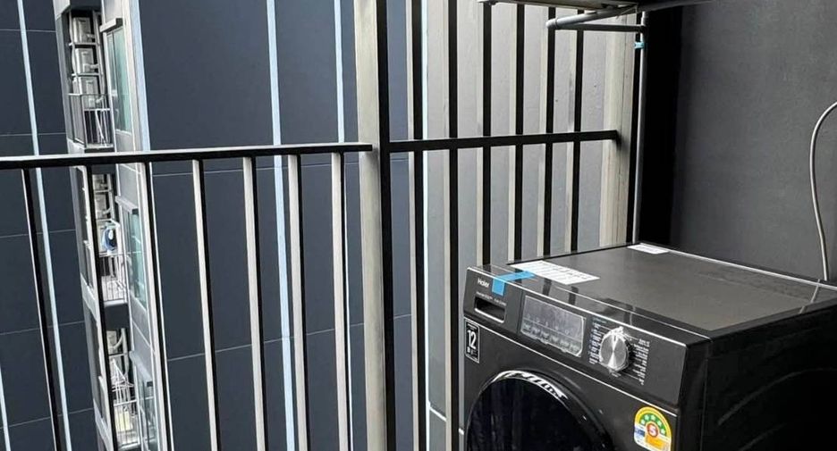 À louer et à vendre 1 chambre condo à Huai Khwang, Bangkok