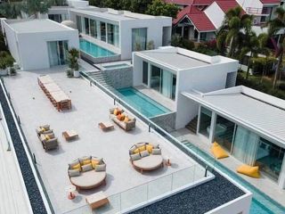 À louer 8 chambres villa à Na Jomtien, Pattaya