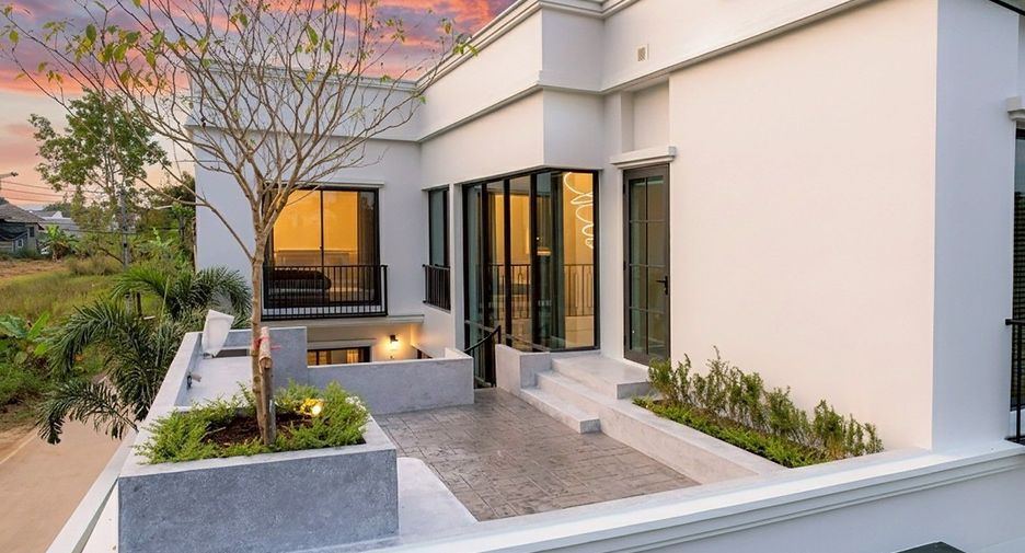 For sale 4 bedrooms villa in Mueang Chiang Mai, Chiang Mai