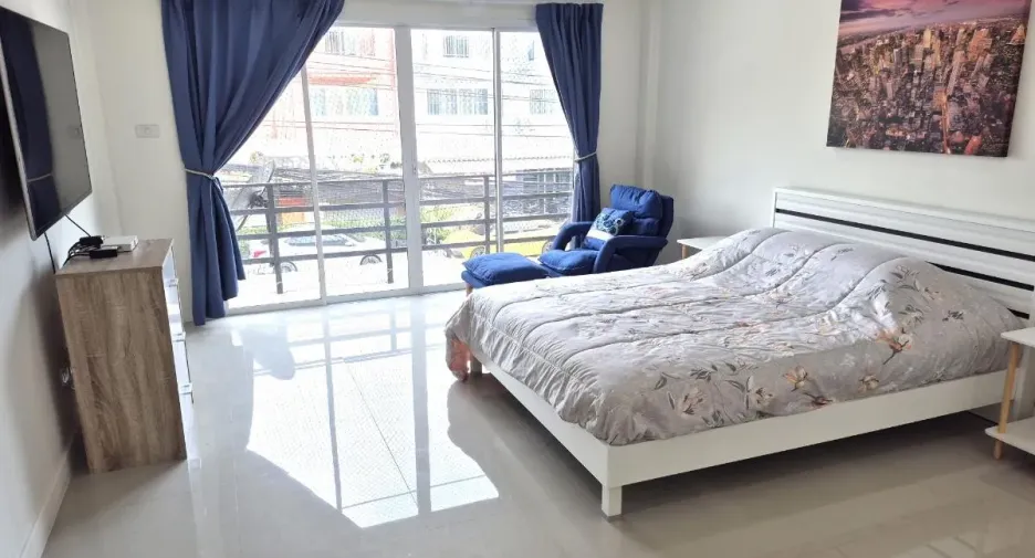 For sale 2 bedrooms townhouse in Hua Hin, Prachuap Khiri Khan