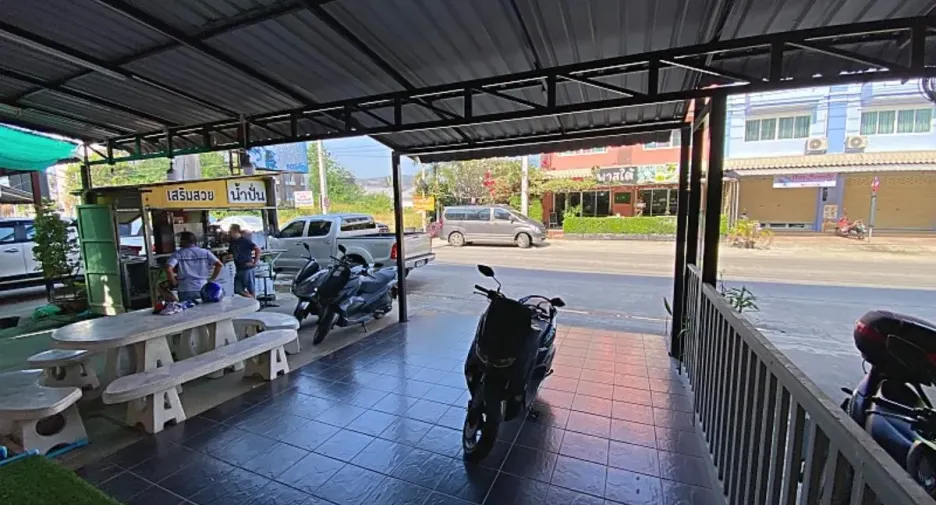 For sale 2 bedrooms townhouse in Hua Hin, Prachuap Khiri Khan