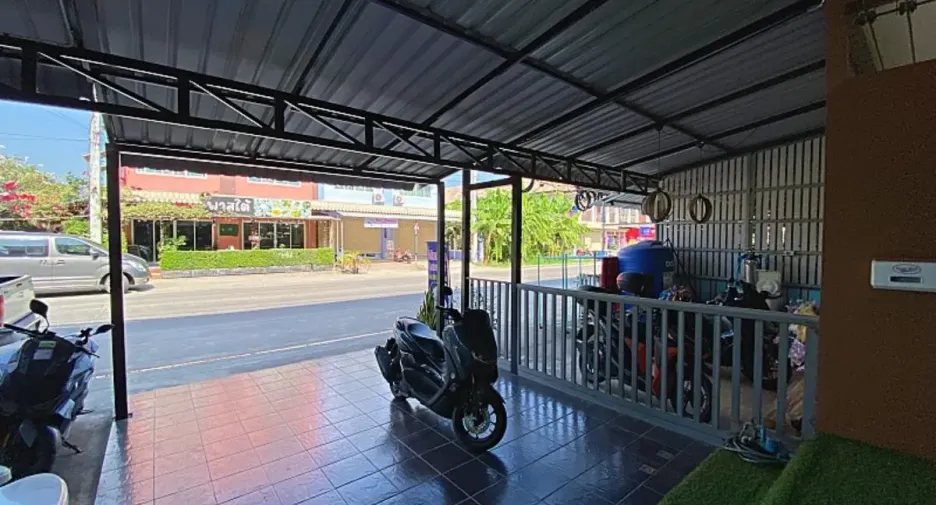 For sale 2 bedrooms townhouse in Hua Hin, Prachuap Khiri Khan