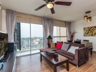 À louer 2 chambres condo à Bang Na, Bangkok