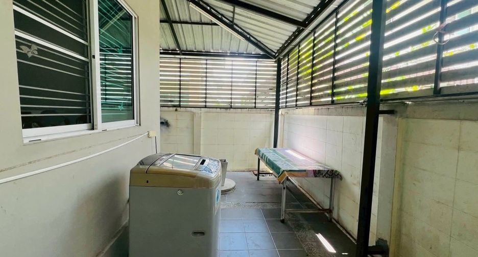 For rent 3 bedrooms house in Doi Saket, Chiang Mai