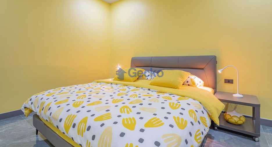 For sale 3 bedrooms condo in Na Jomtien, Pattaya