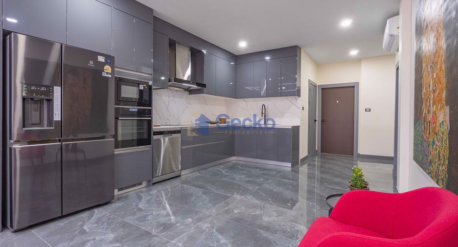For sale 3 bedrooms condo in Na Jomtien, Pattaya