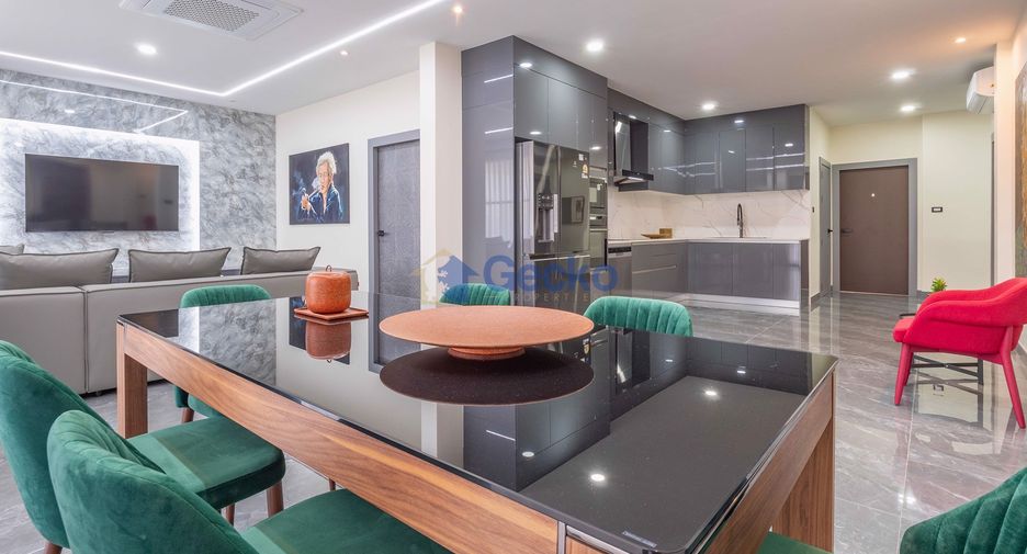 For sale 3 bedrooms condo in Na Jomtien, Pattaya