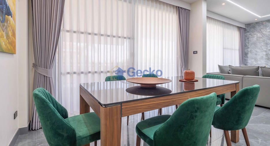 For sale 3 bedrooms condo in Na Jomtien, Pattaya