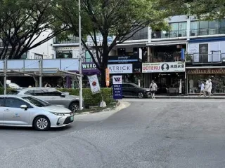 出售 商业空间 在 塔朗, 普吉