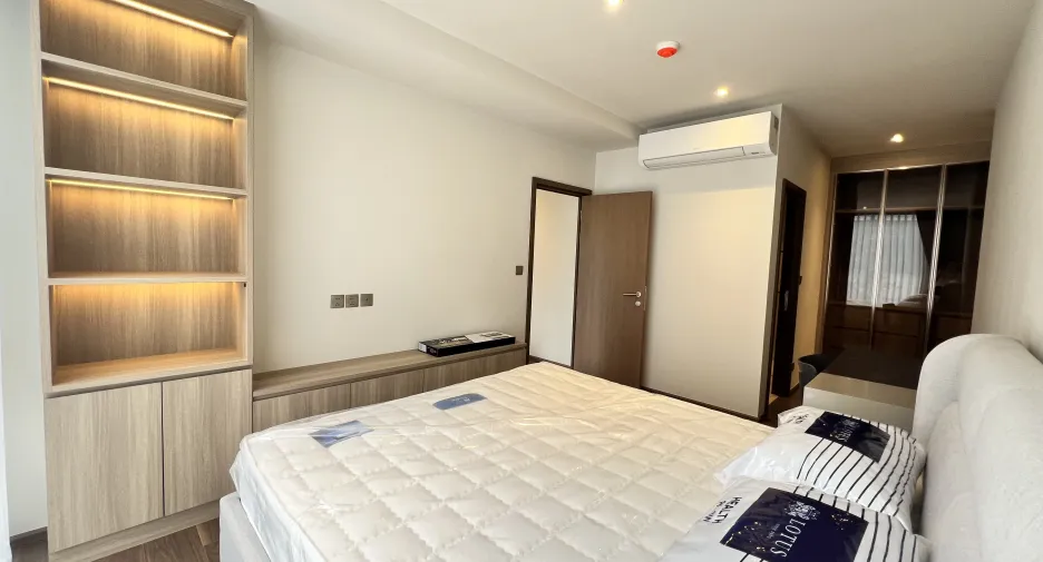 For rent 2 bedrooms condo in Khlong Toei, Bangkok