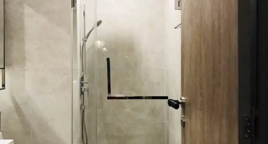 For rent 2 bedrooms condo in Mueang Samut Prakan, Samut Prakan