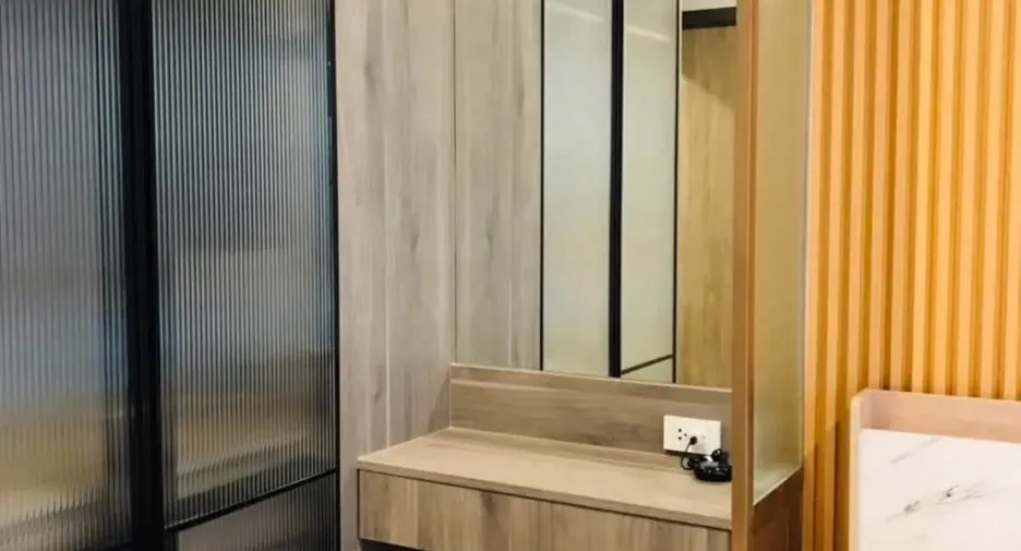 For rent 2 bedrooms condo in Mueang Samut Prakan, Samut Prakan