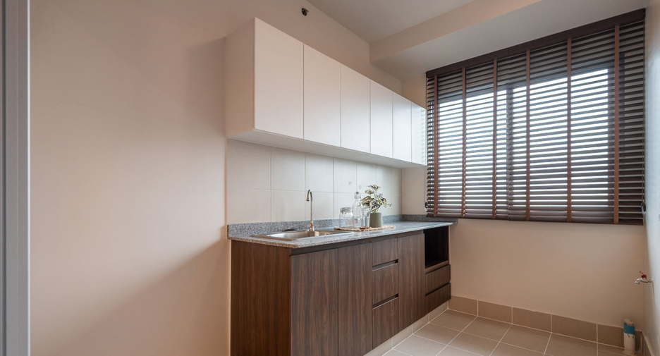 For sale 1 bed condo in Watthana, Bangkok