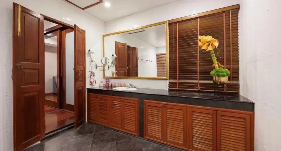出售 和 出租 8 卧室 独立屋 在 Suan Luang, 曼谷