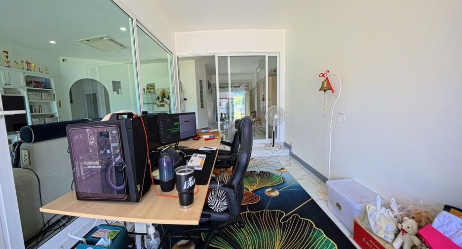 For sale 4 bedrooms house in Thalang, Phuket