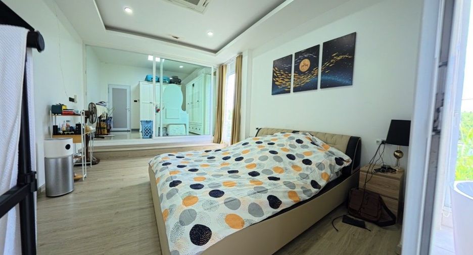 For sale 4 bedrooms house in Thalang, Phuket